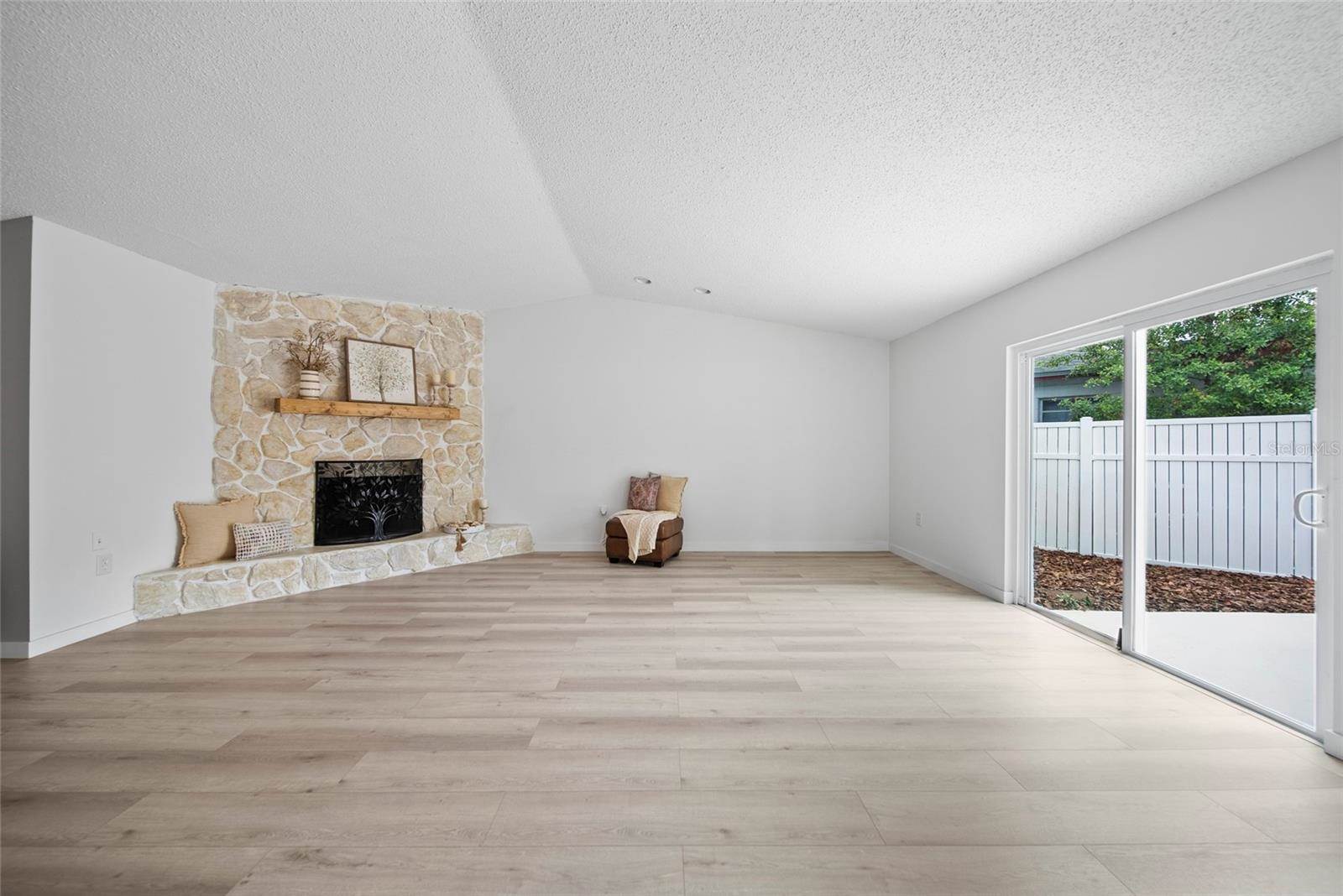 6204 Walsh Lane, Tampa, FL 33625