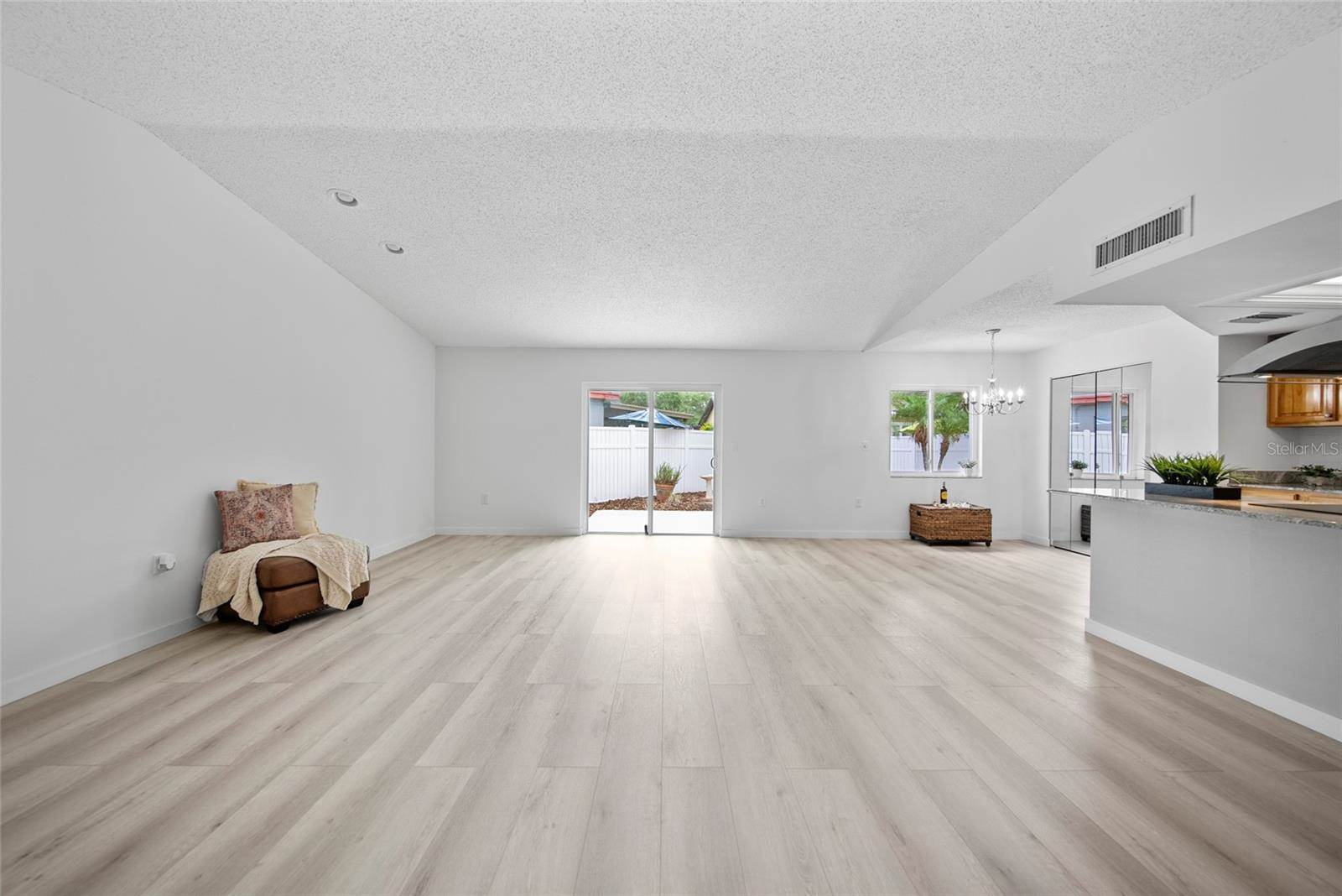 6204 Walsh Lane, Tampa, FL 33625