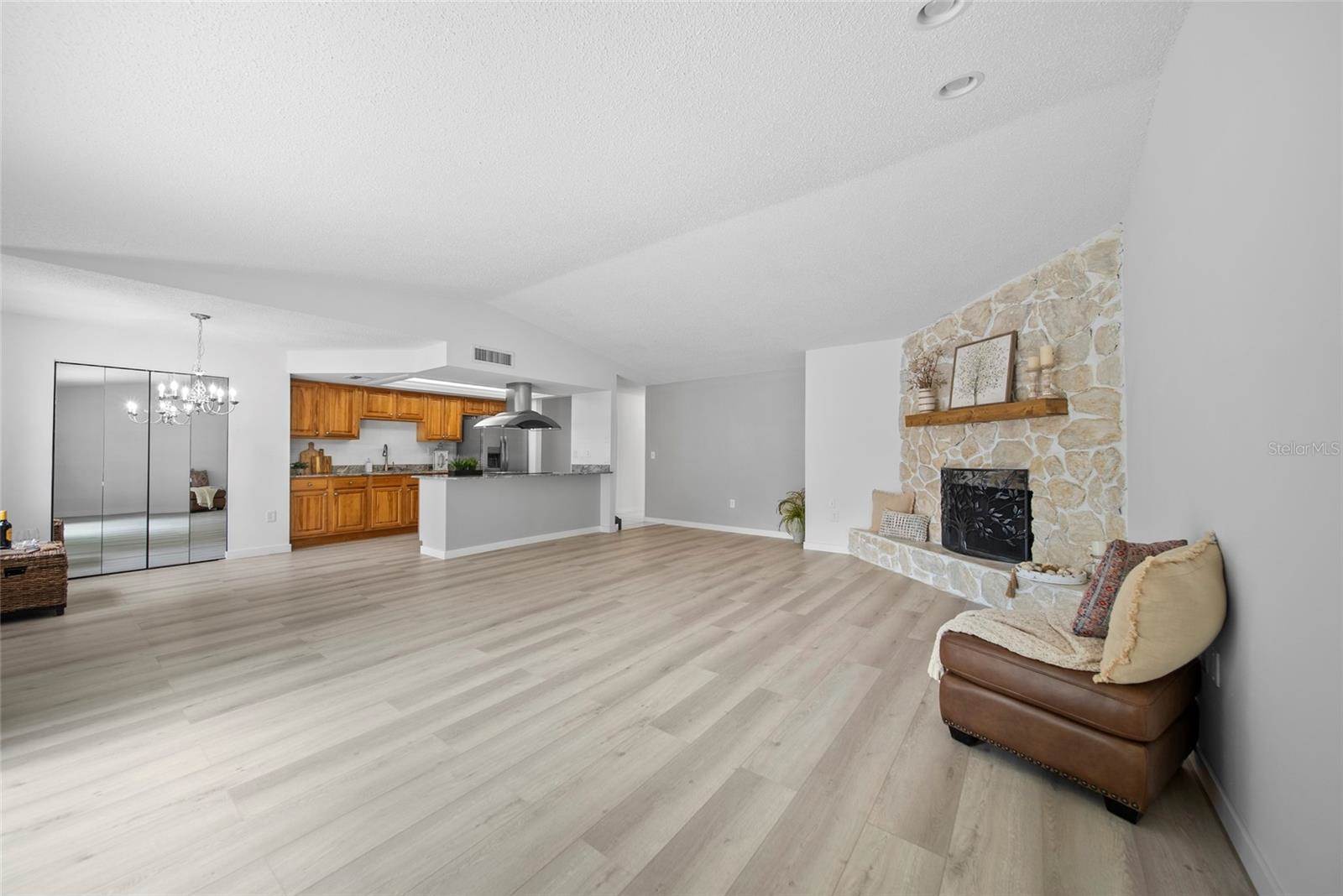 6204 Walsh Lane, Tampa, FL 33625