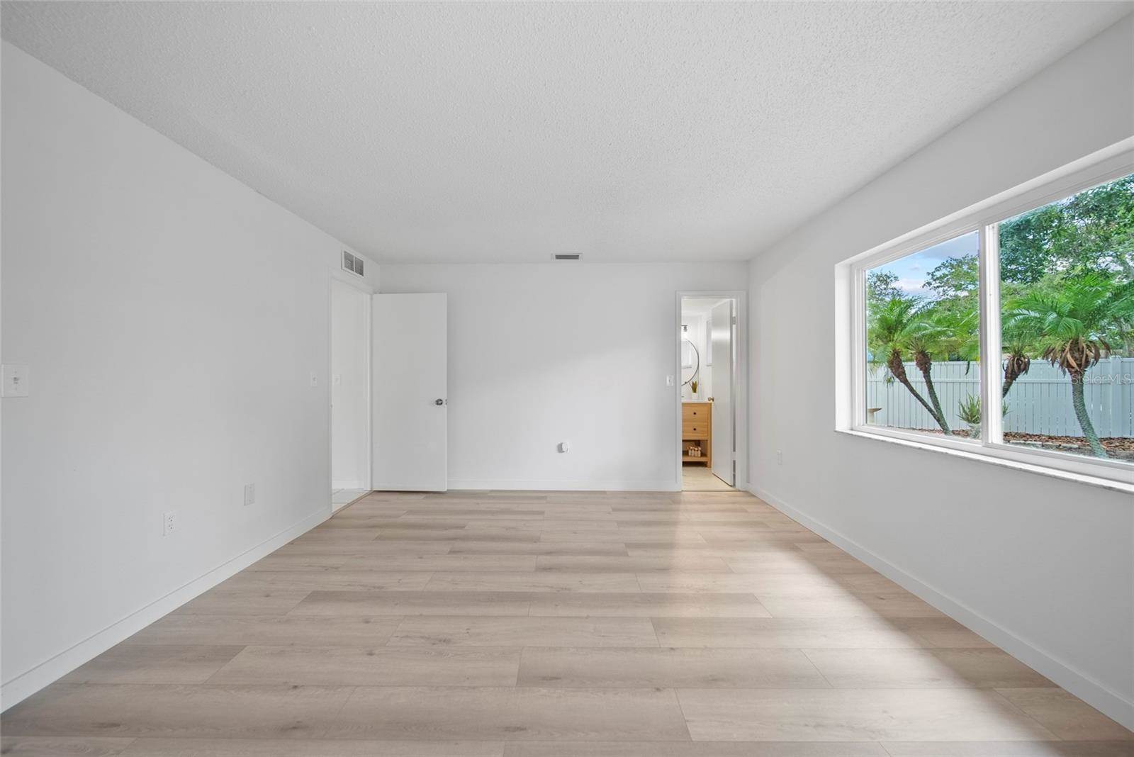 6204 Walsh Lane, Tampa, FL 33625