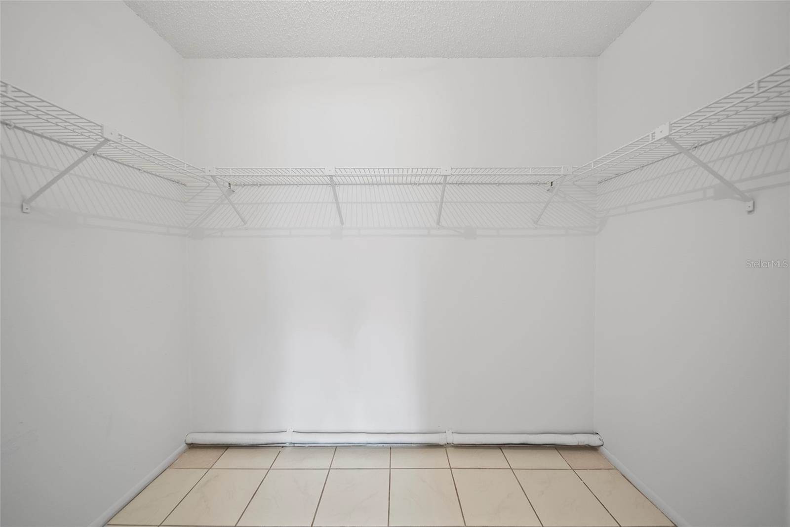 6204 Walsh Lane, Tampa, FL 33625