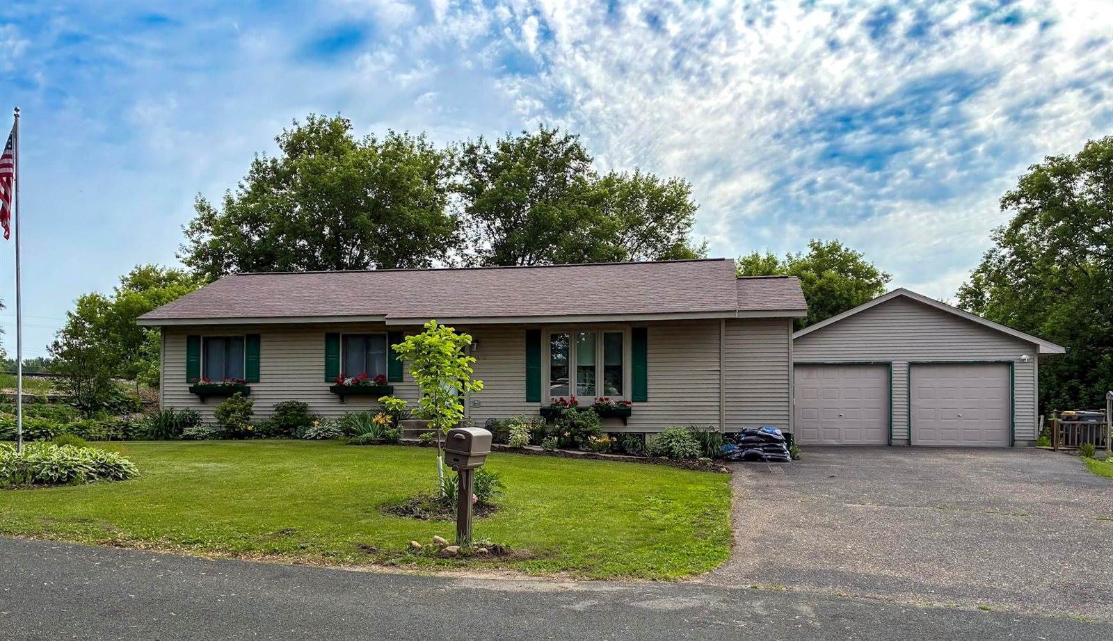 1420 Ridgeway, Hammond, WI 54015