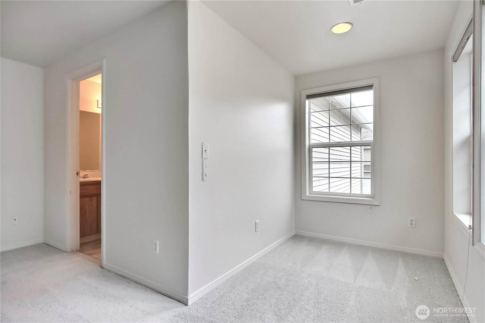 8415 15th Avenue SE, Olympia, WA 98513