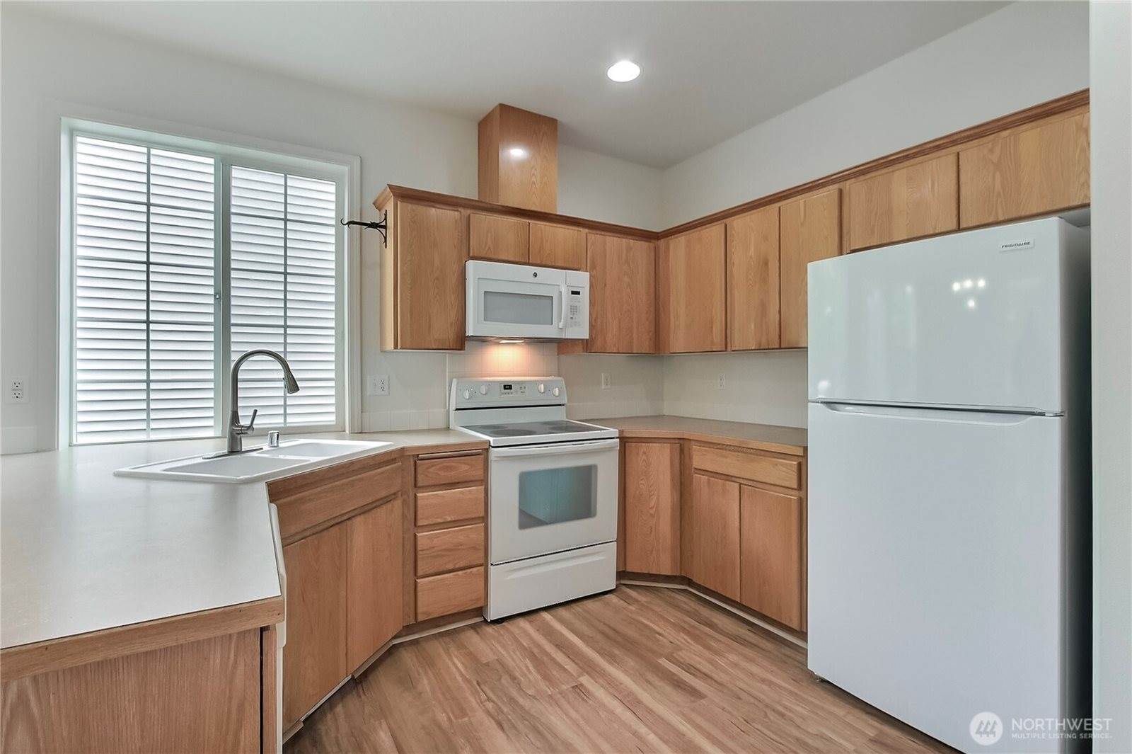 8415 15th Avenue SE, Olympia, WA 98513