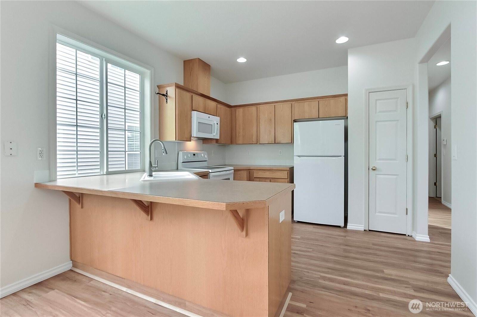 8415 15th Avenue SE, Olympia, WA 98513