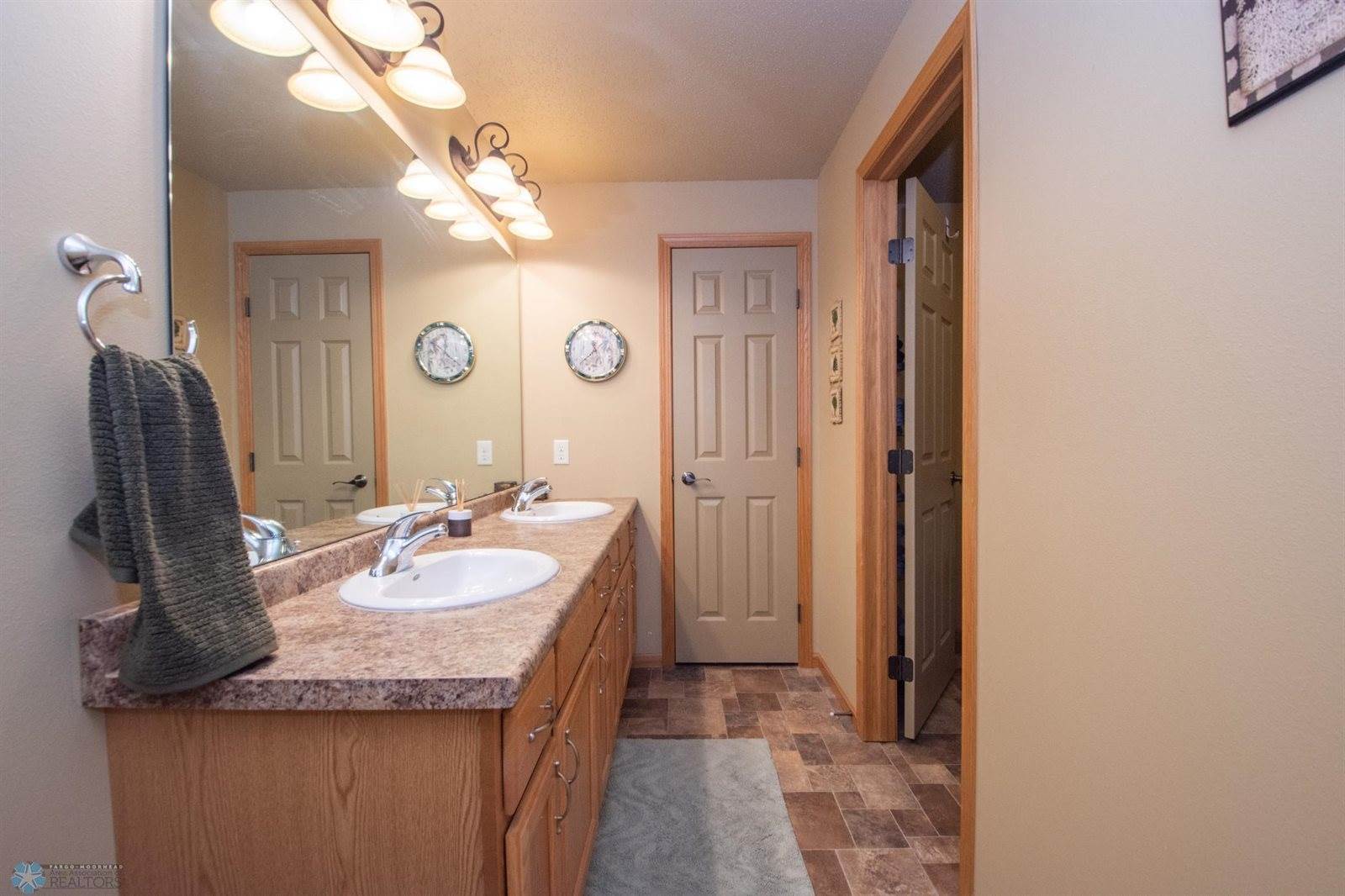 1218 35th Street Circle South, Moorhead, MN 56560