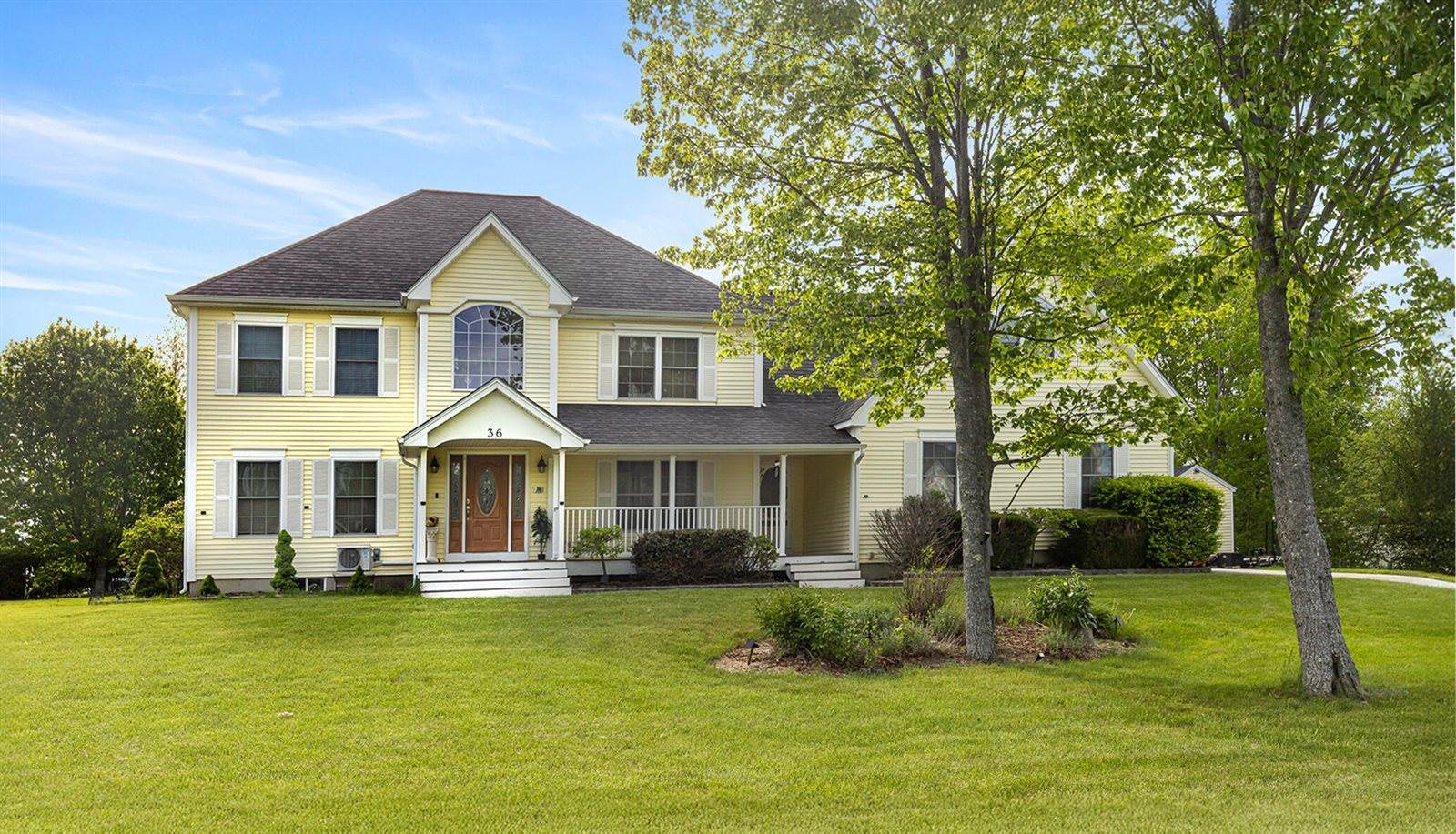 36 Liberty Avenue, Hampden, ME 04444