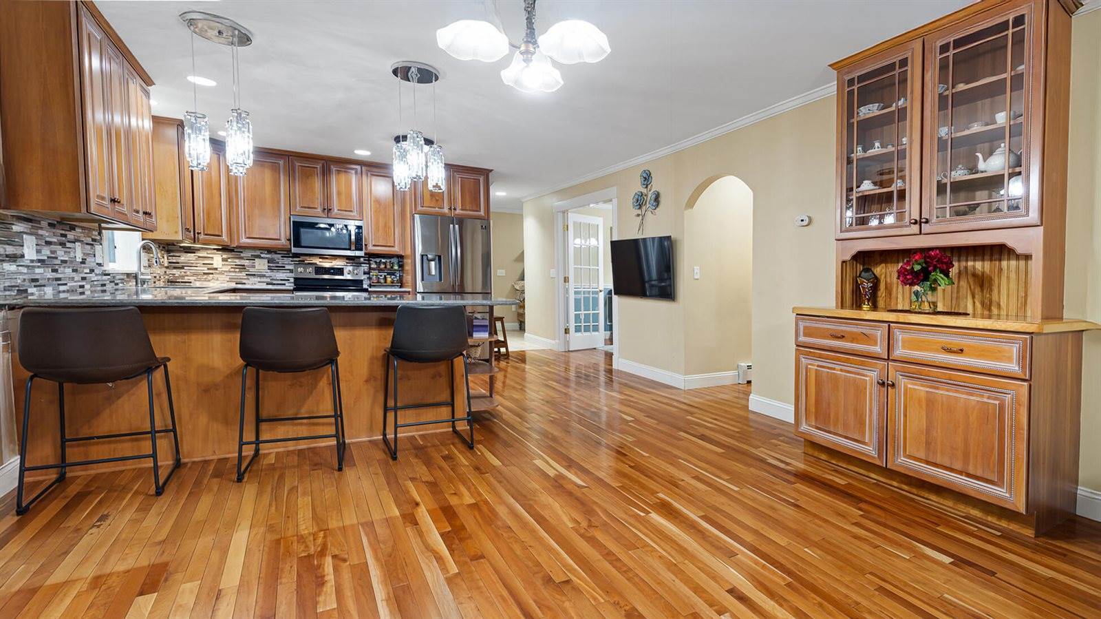 36 Liberty Avenue, Hampden, ME 04444