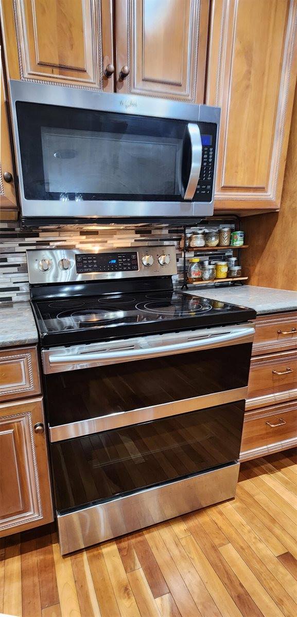 36 Liberty Avenue, Hampden, ME 04444