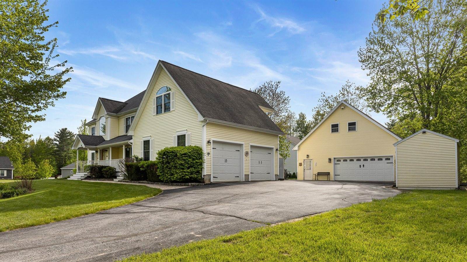 36 Liberty Avenue, Hampden, ME 04444