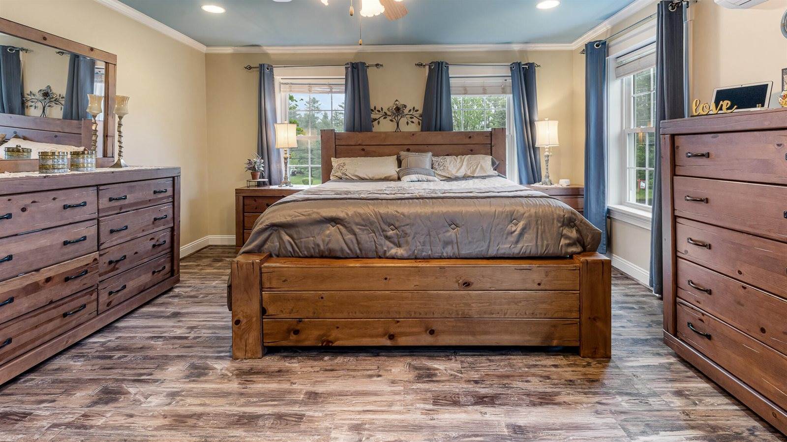 36 Liberty Avenue, Hampden, ME 04444