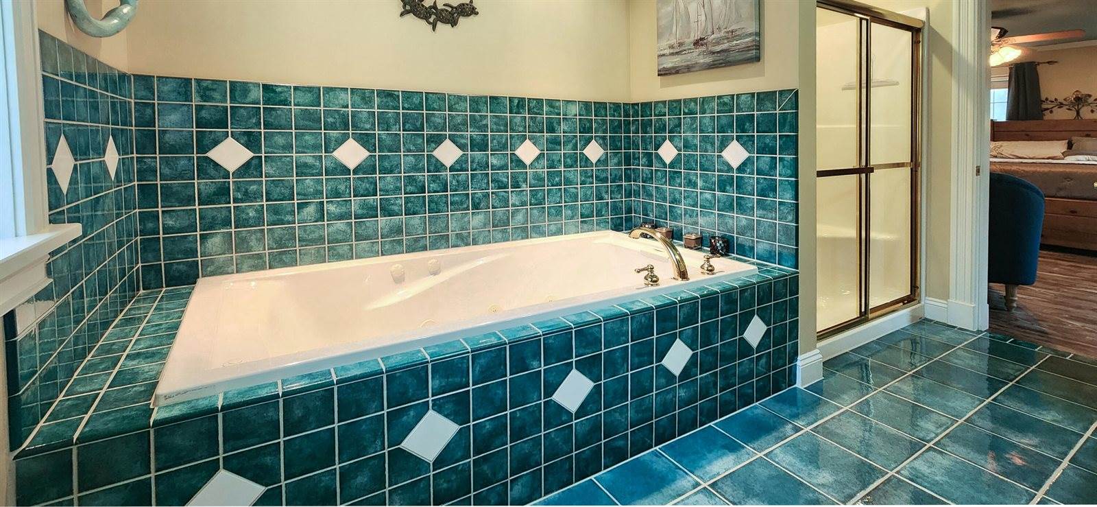 36 Liberty Avenue, Hampden, ME 04444