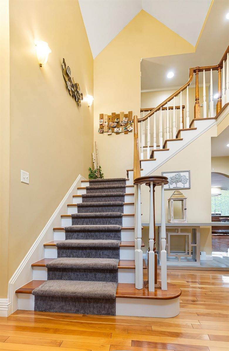 36 Liberty Avenue, Hampden, ME 04444