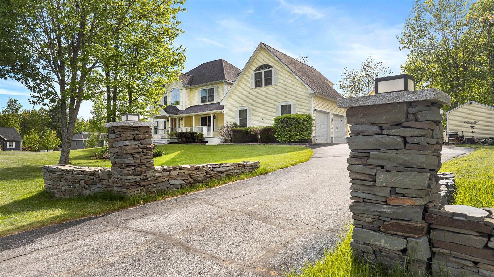 36 Liberty Avenue, Hampden, ME 04444