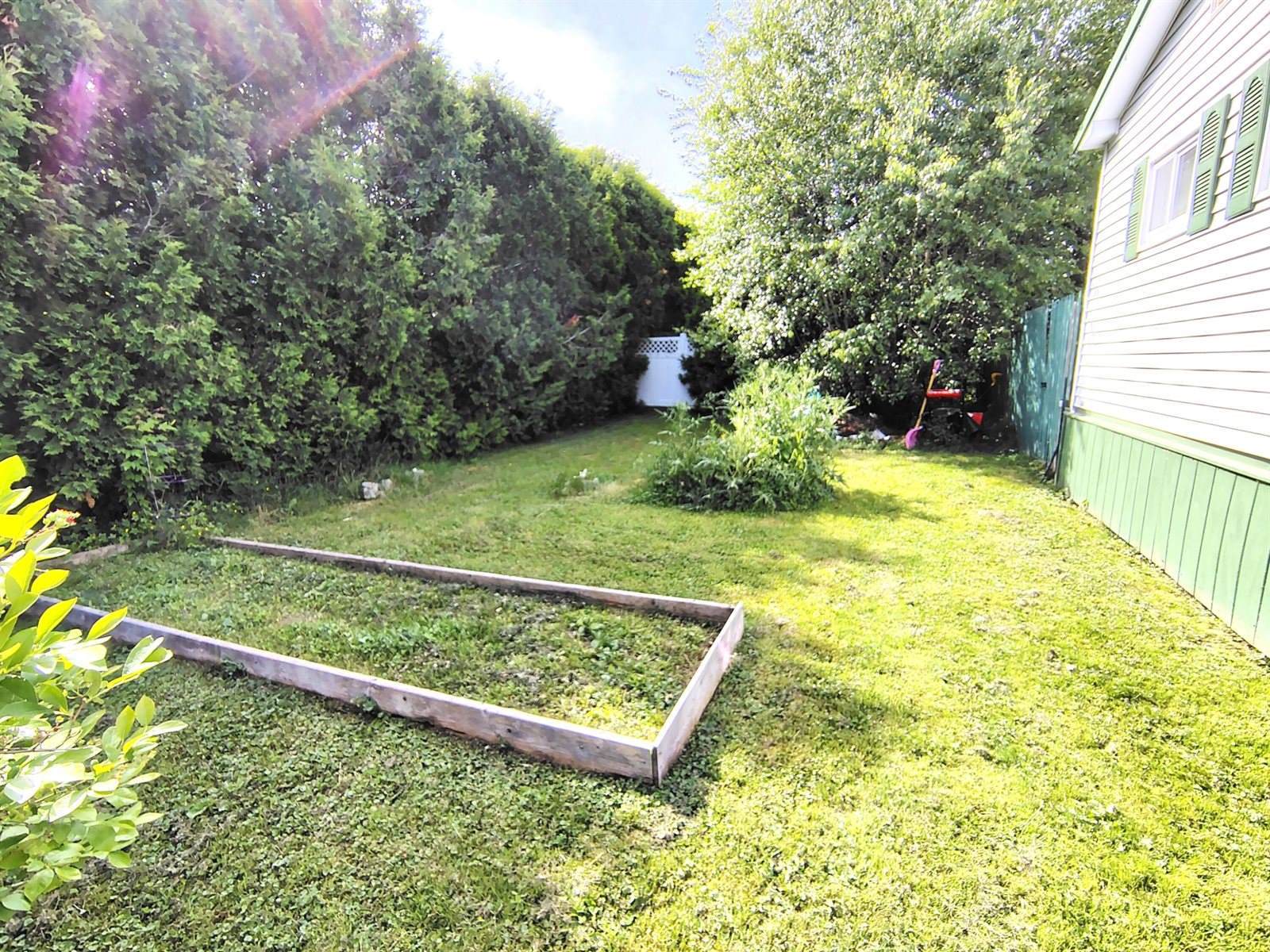 15 E Street, Bangor, ME 04401