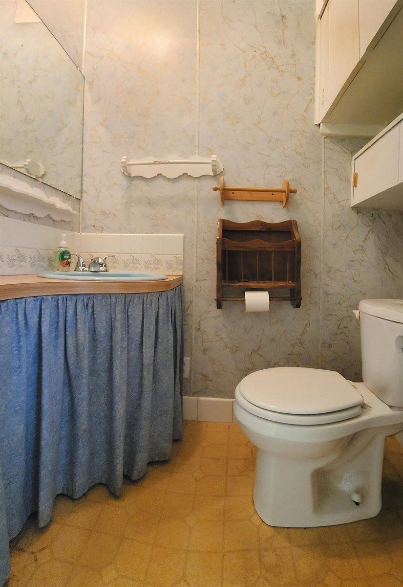 5 Alton Street, Milo, ME 04463