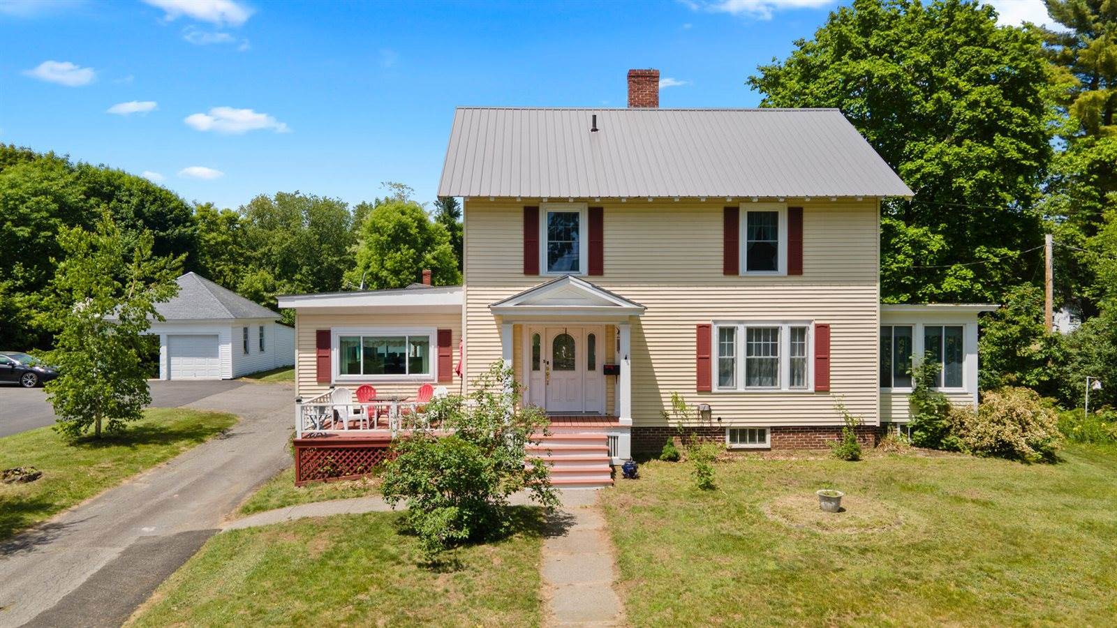 5 Alton Street, Milo, ME 04463