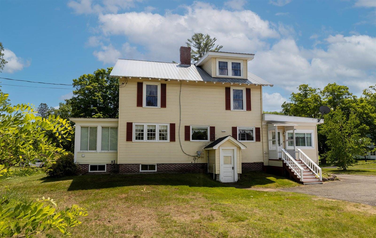 5 Alton Street, Milo, ME 04463