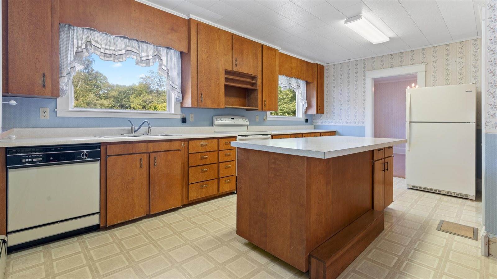 5 Alton Street, Milo, ME 04463