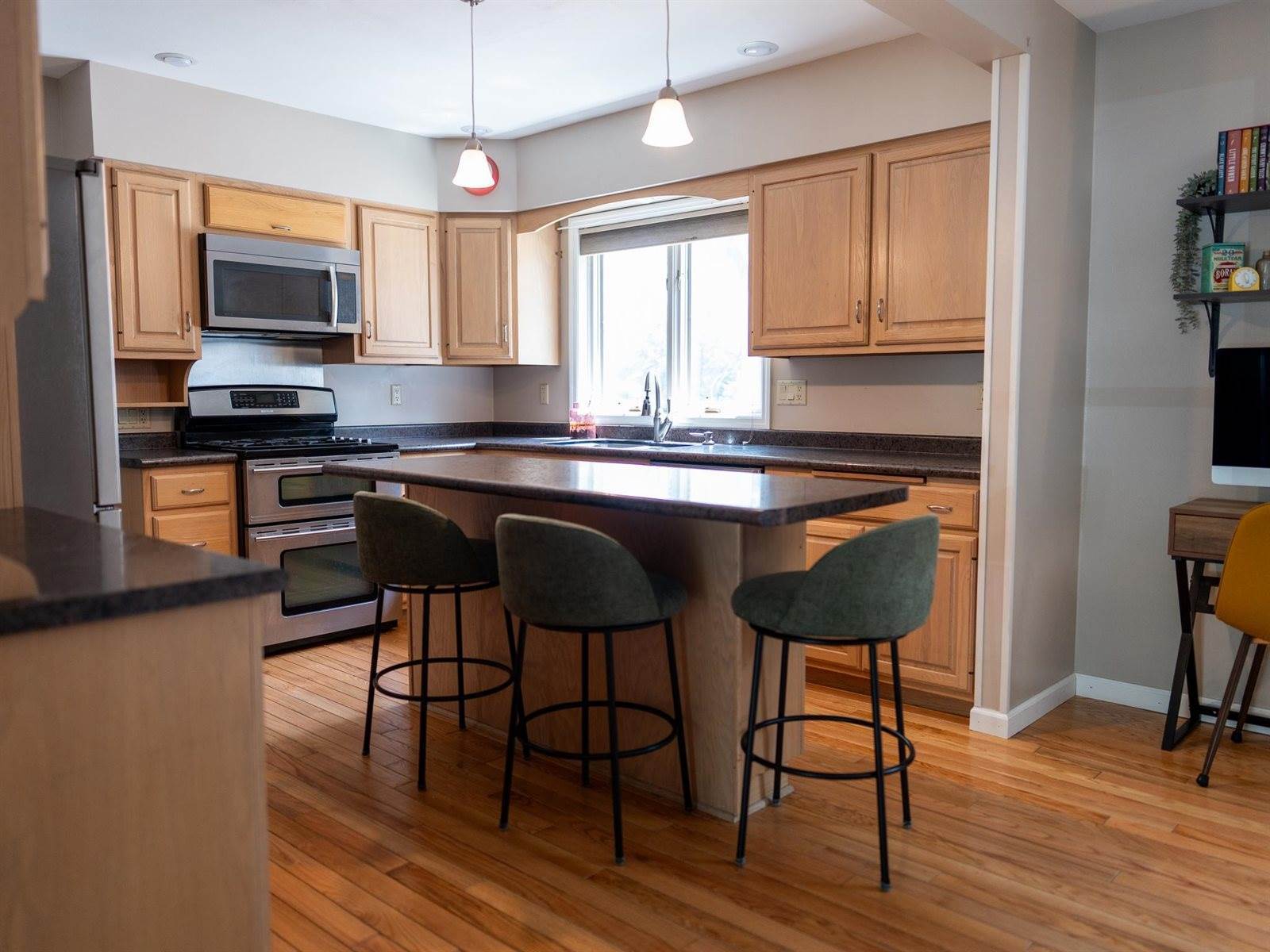 900 W 4th Street, Marshfield, WI 54449