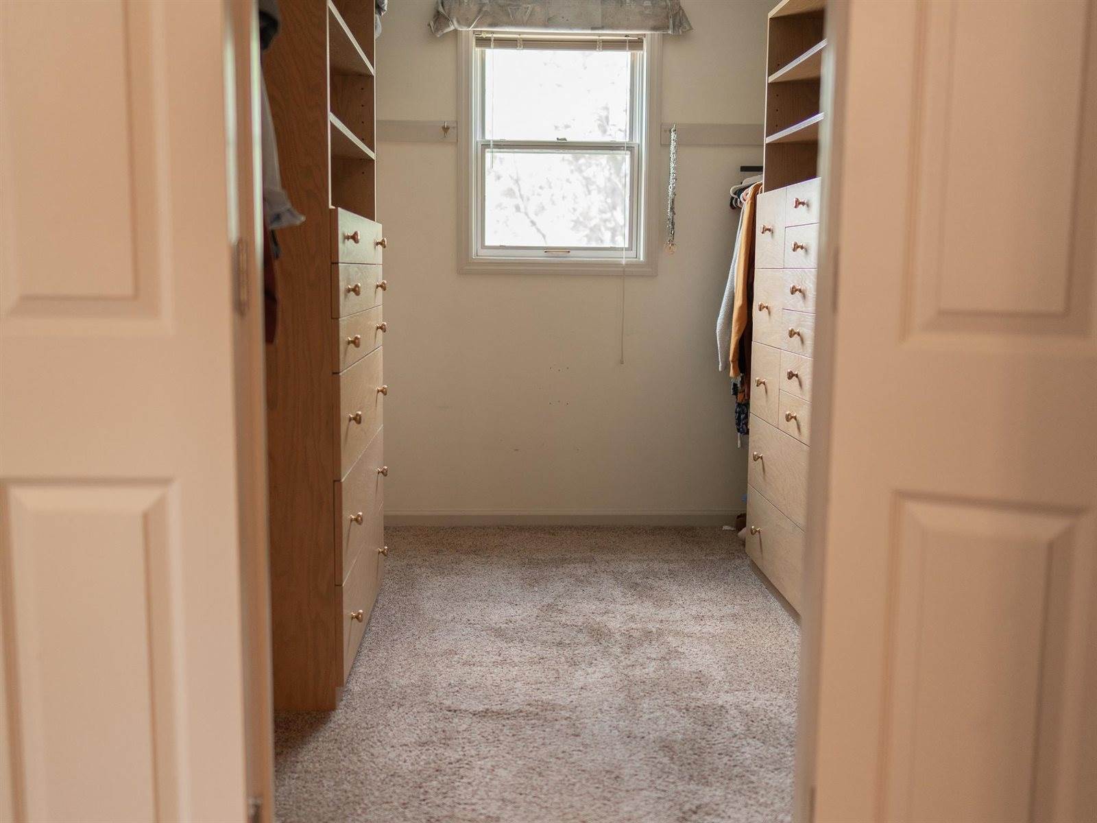 900 W 4th Street, Marshfield, WI 54449