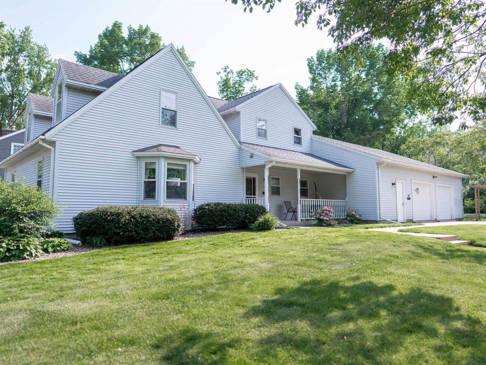 900 W 4th Street, Marshfield, WI 54449