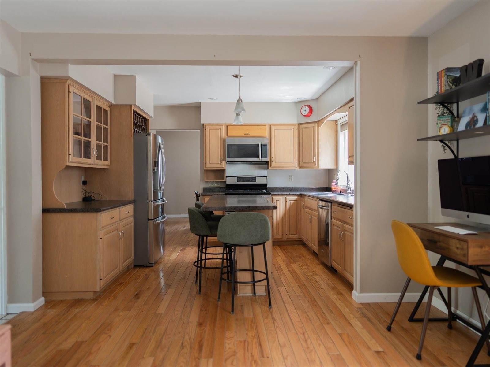 900 W 4th Street, Marshfield, WI 54449