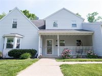 900 W 4th Street, Marshfield, WI 54449