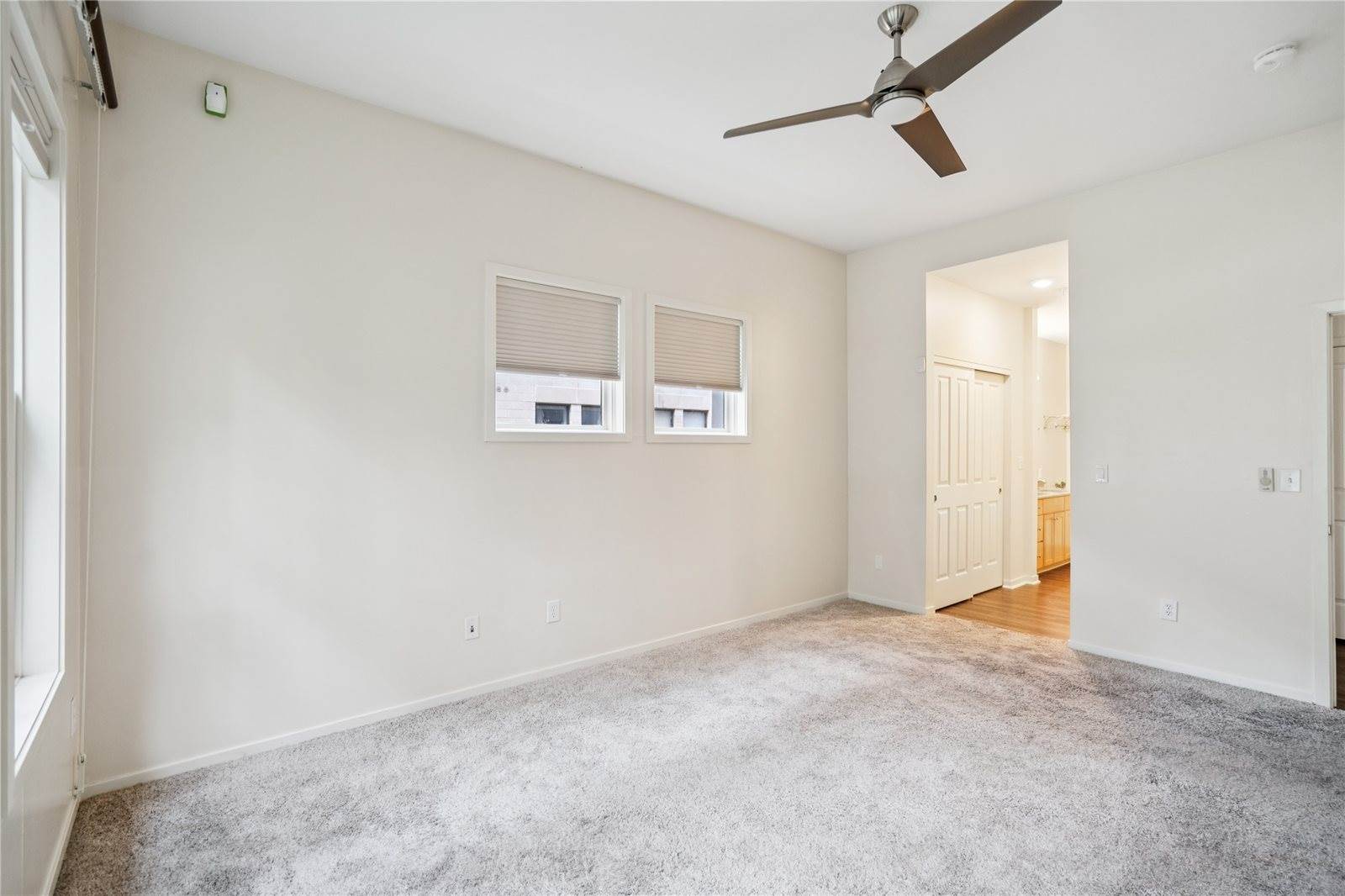 118 Water Street, #125, Des Moines, IA 50309