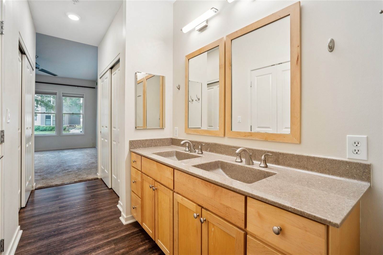 118 Water Street, #125, Des Moines, IA 50309