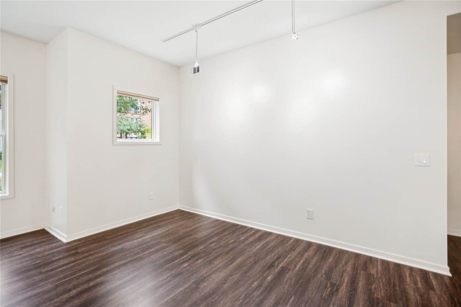 118 Water Street, #125, Des Moines, IA 50309