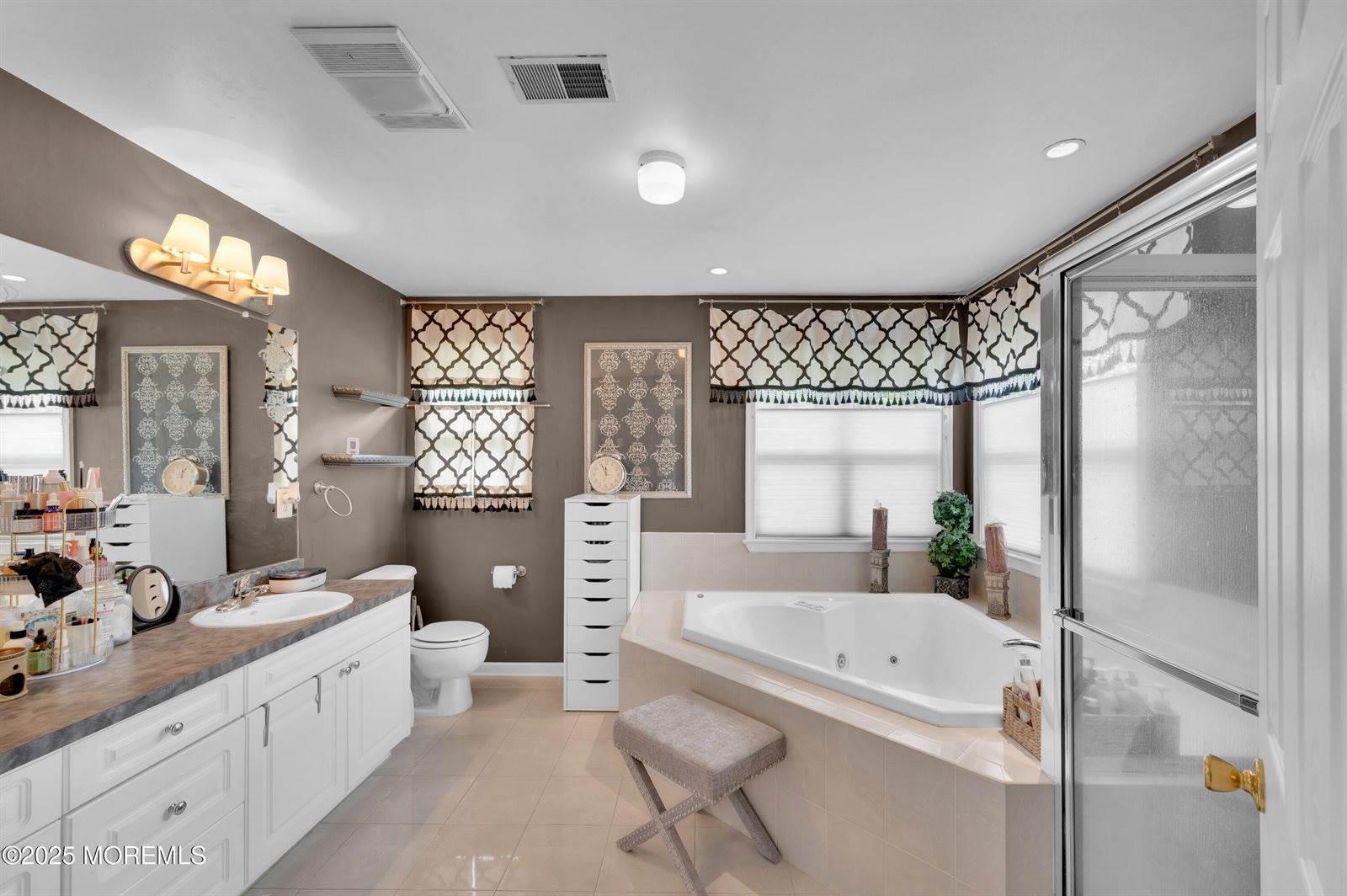 47 Lori Street, Monroe, NJ 08831