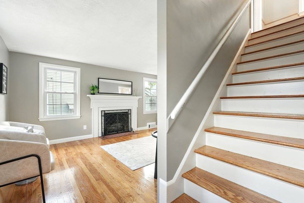 132 Nelson St, West Springfield, MA 01089