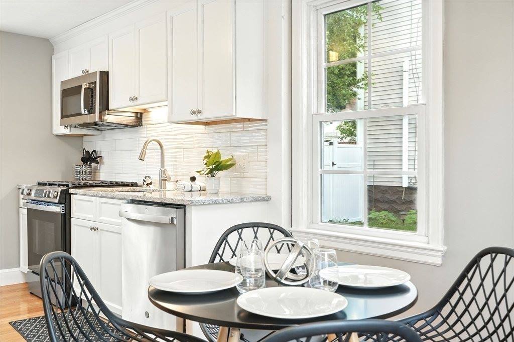 132 Nelson St, West Springfield, MA 01089