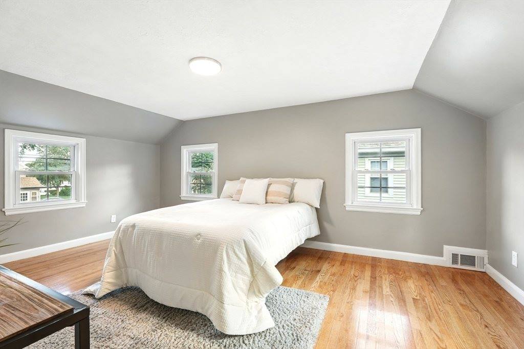 132 Nelson St, West Springfield, MA 01089