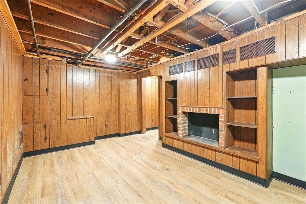 132 Nelson St, West Springfield, MA 01089