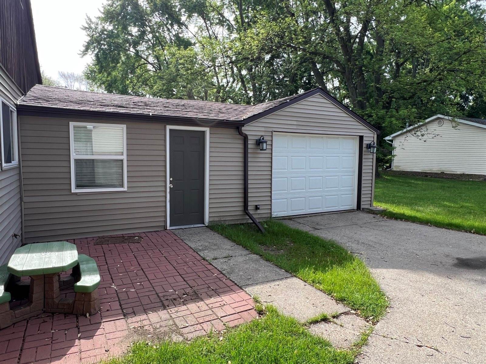 1302 Barnes Street, Albion, MI 49224