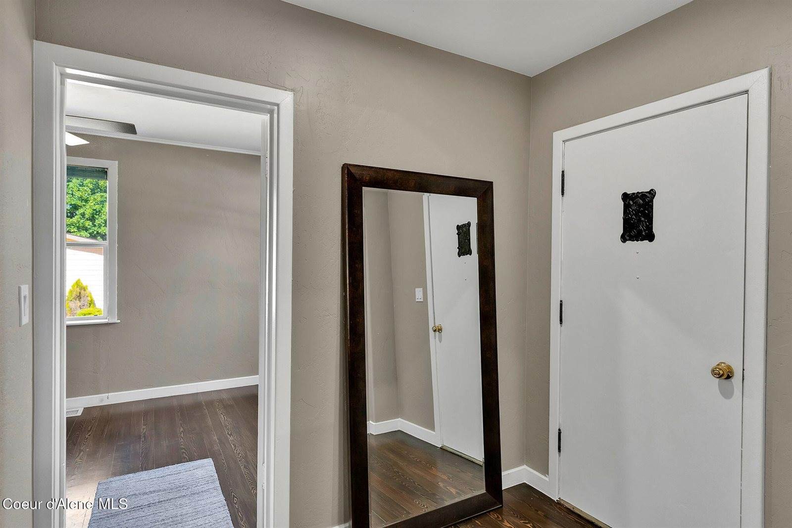 7083 Helena Street, Bonners Ferry, ID 83805