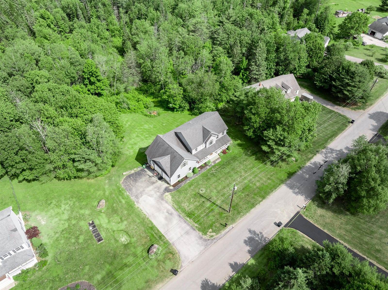 20 Hermon Heights, Hermon, ME 04401