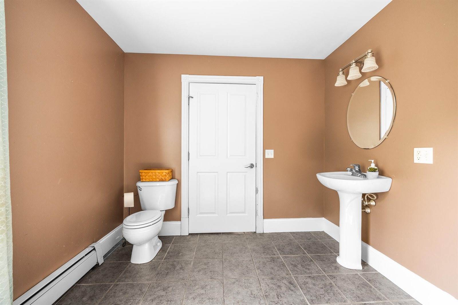 20 Hermon Heights, Hermon, ME 04401