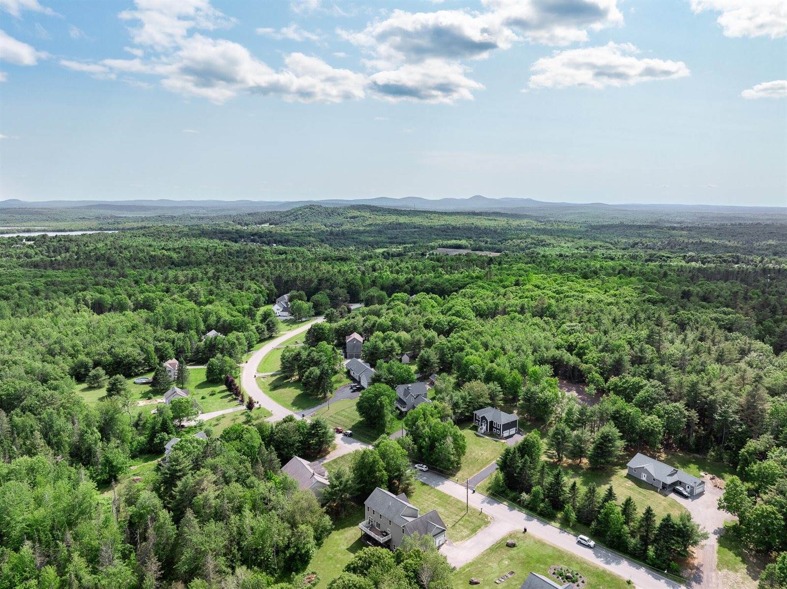 20 Hermon Heights, Hermon, ME 04401