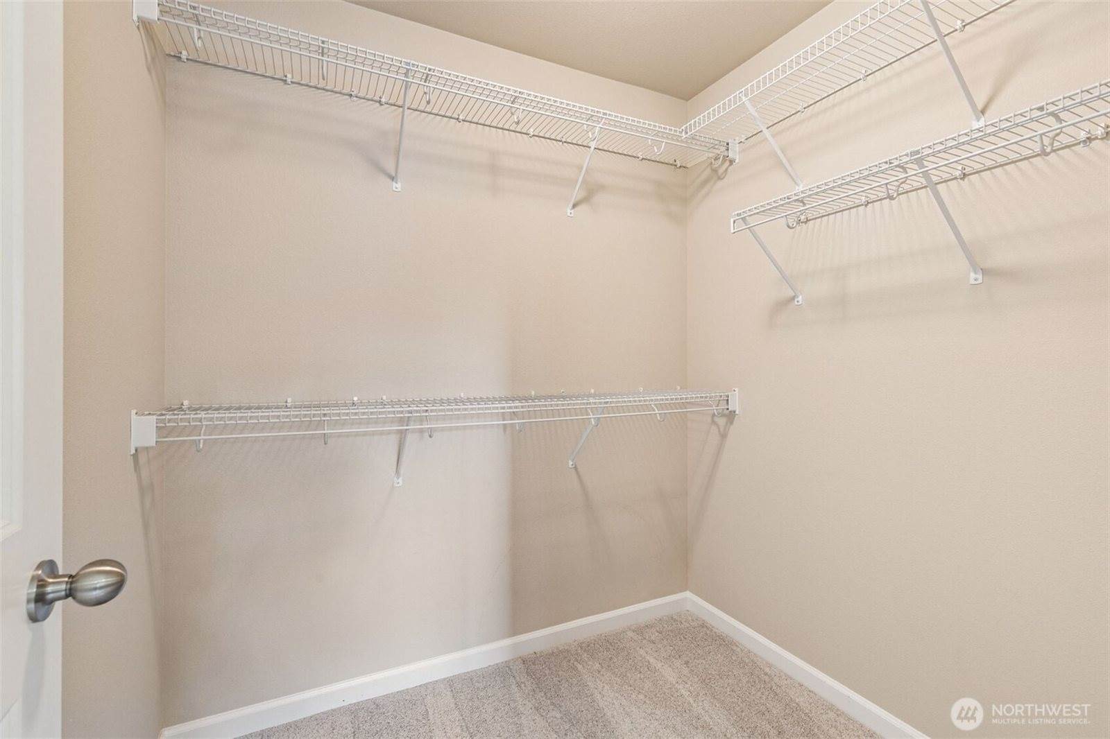 4444 Edgewater Boulevard NE, Lacey, WA 98516