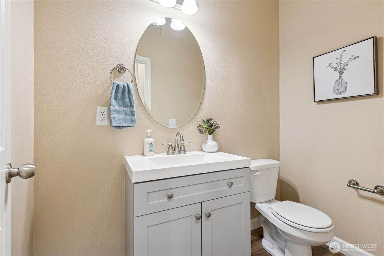 4444 Edgewater Boulevard NE, Lacey, WA 98516