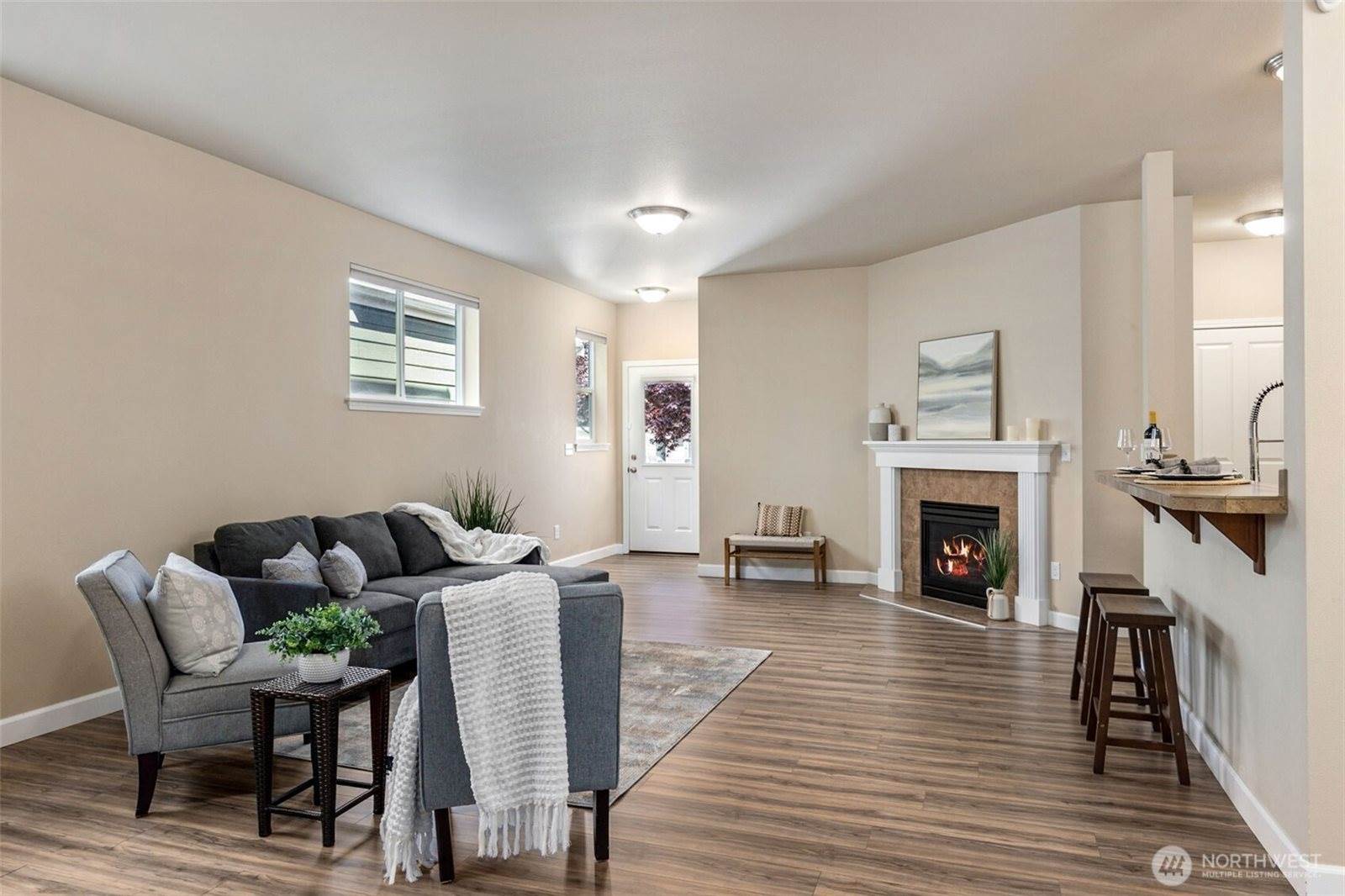 4444 Edgewater Boulevard NE, Lacey, WA 98516