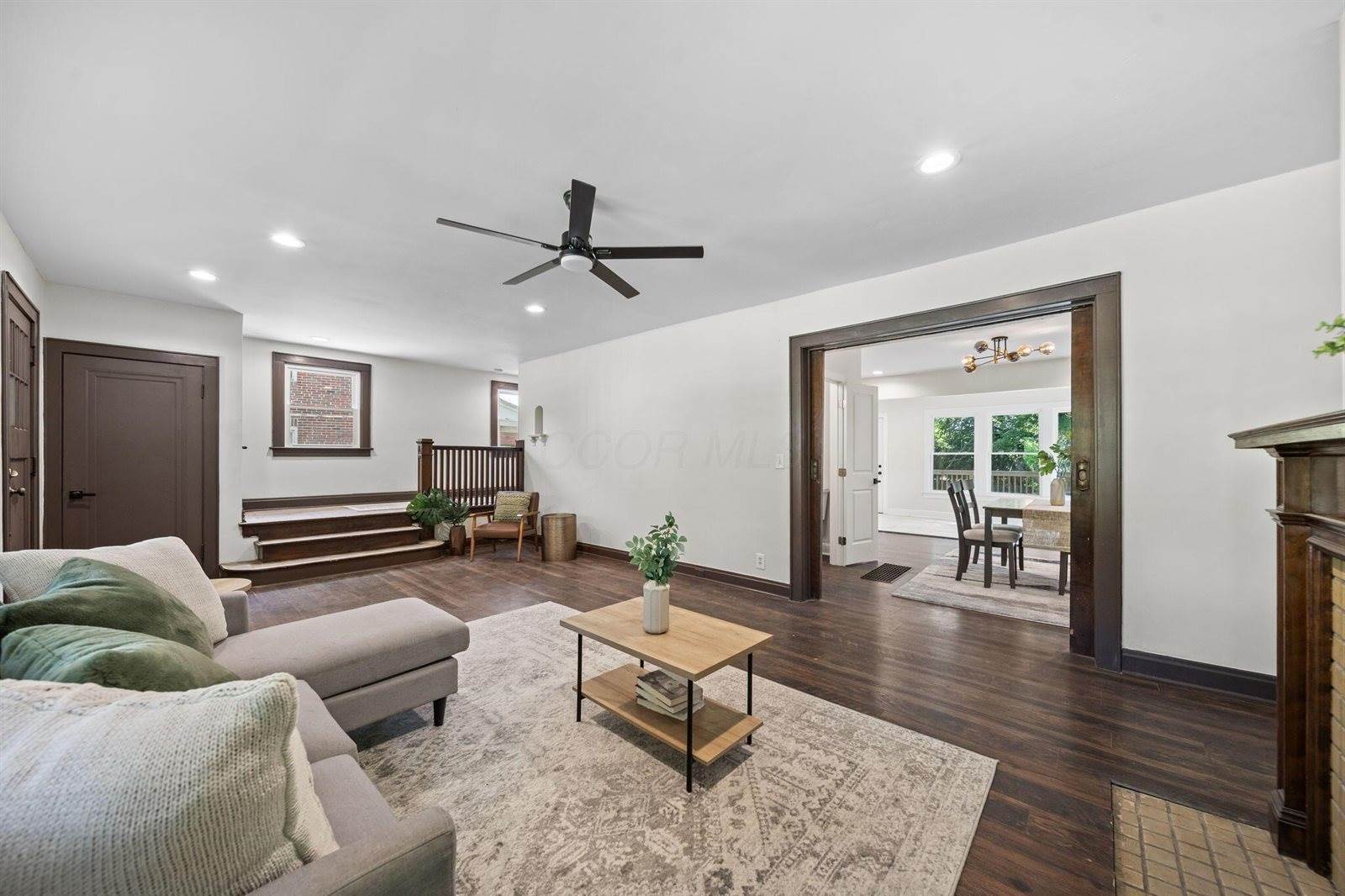 984 North Nelson Road, Columbus, OH 43219