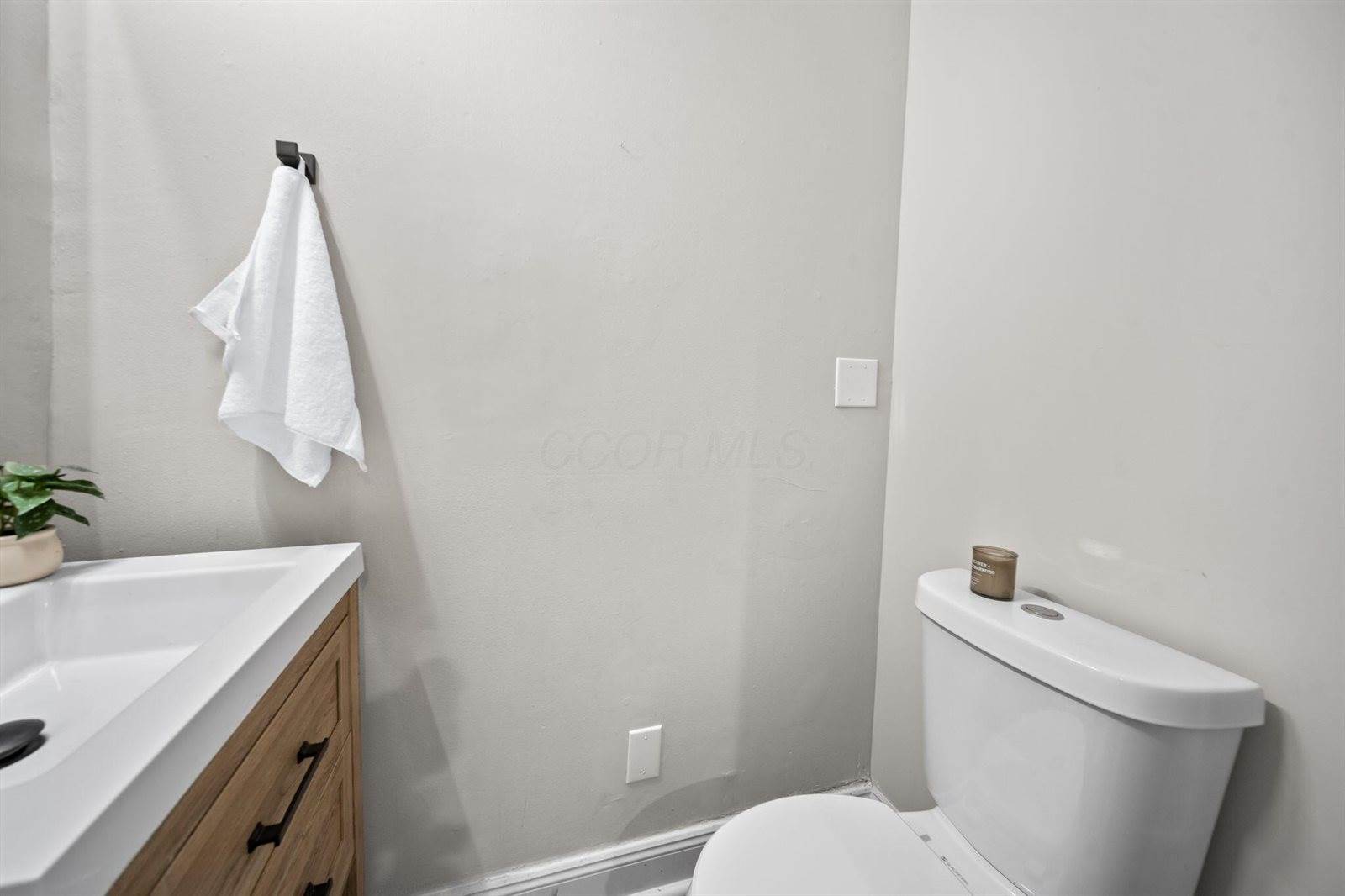 984 North Nelson Road, Columbus, OH 43219