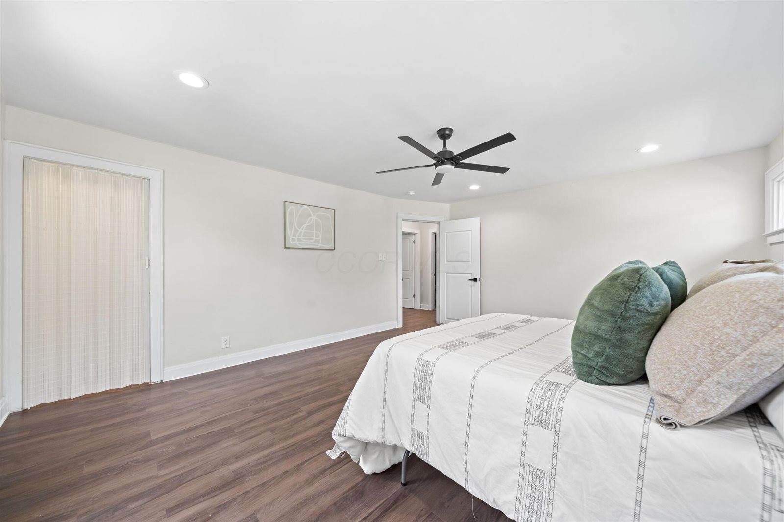 984 North Nelson Road, Columbus, OH 43219