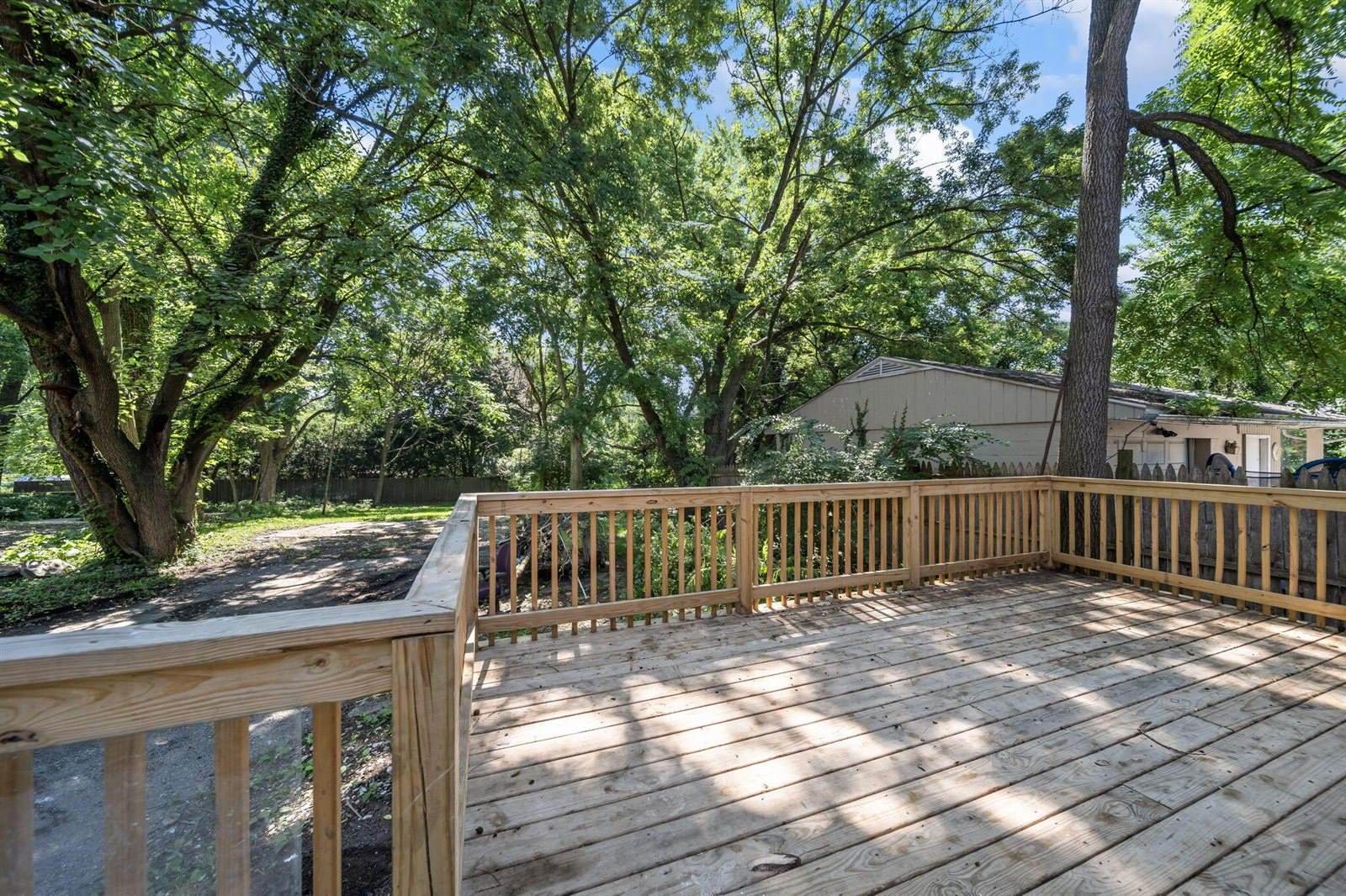 984 North Nelson Road, Columbus, OH 43219