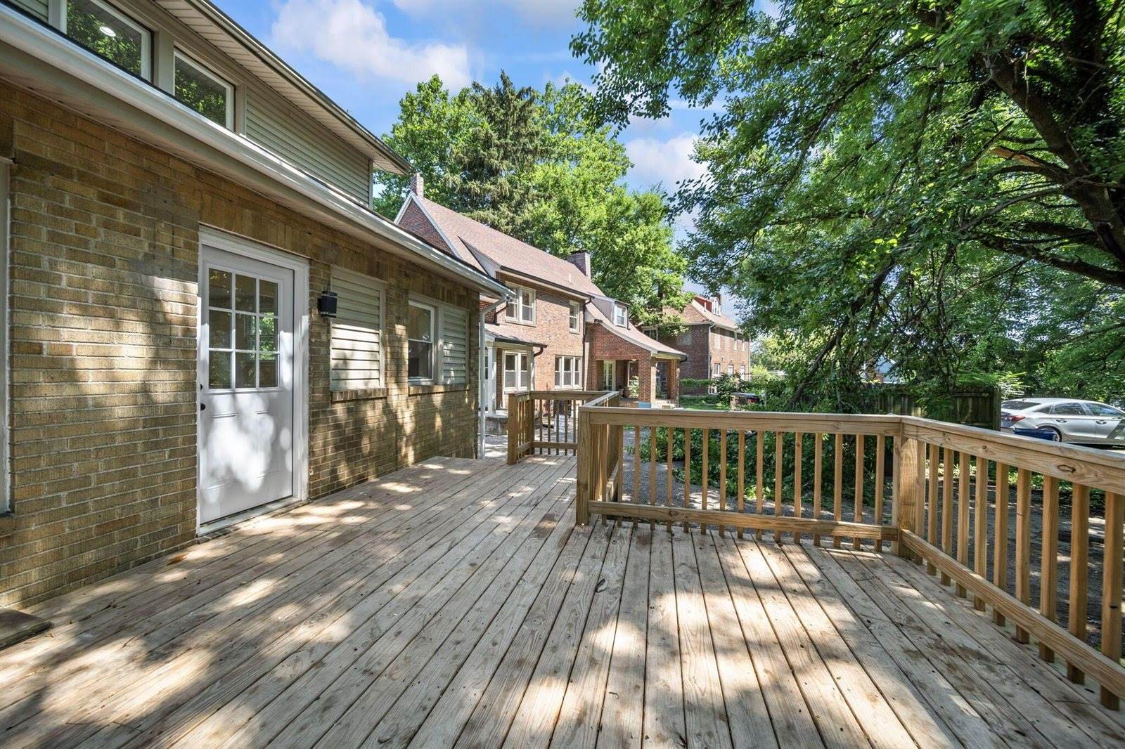 984 North Nelson Road, Columbus, OH 43219