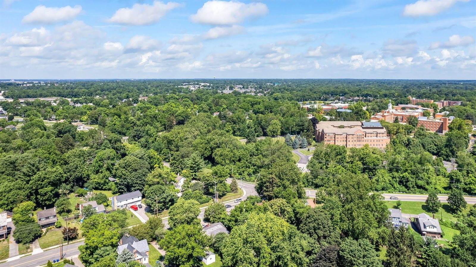 984 North Nelson Road, Columbus, OH 43219